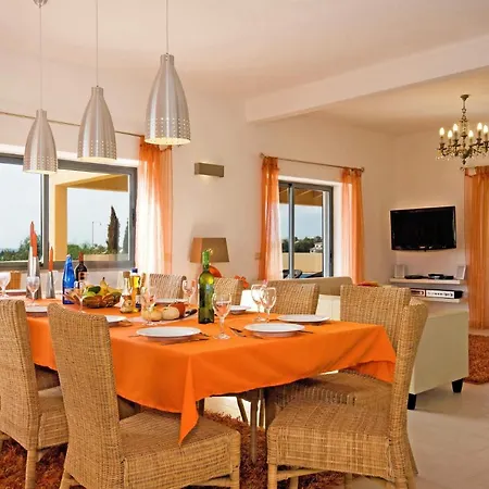 Miranda By 빌라 알부페이라